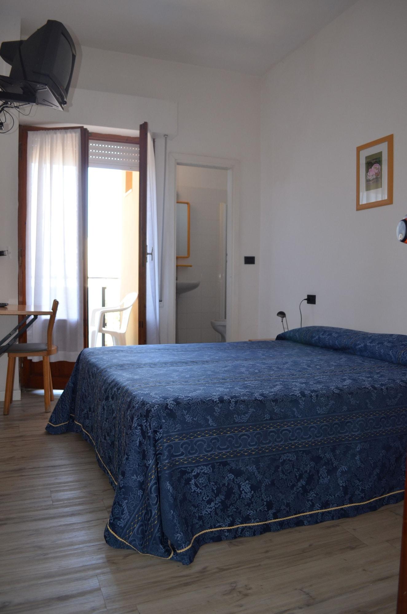 Hotel Capitol Pesaro Exterior photo